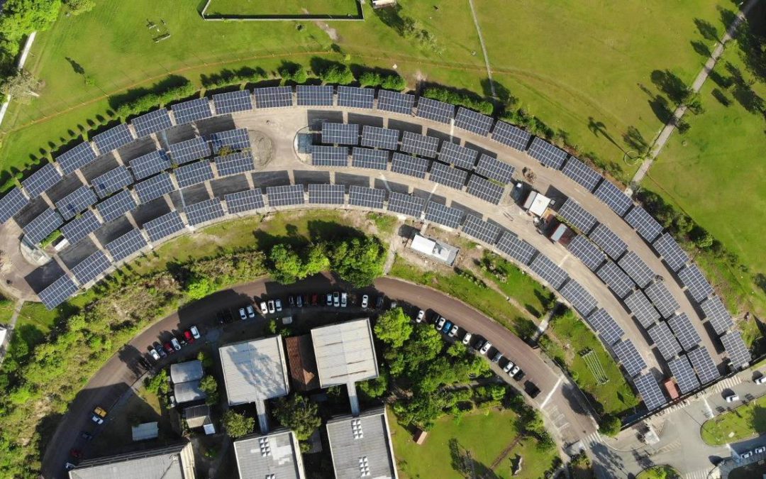 Estacionamento da UFPR é a maior usina pública de energia solar do Paraná