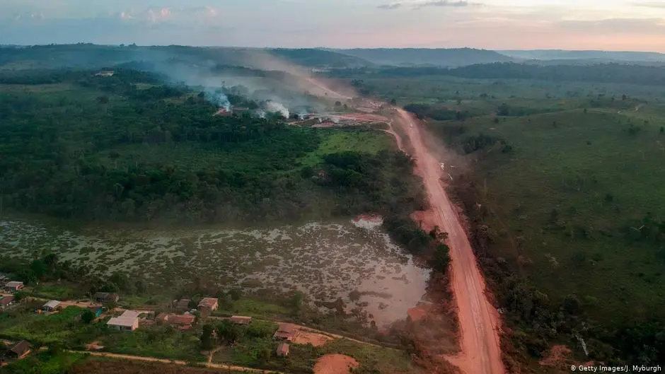 Em meio à pandemia, Amazônia enfrenta ameaça tripla