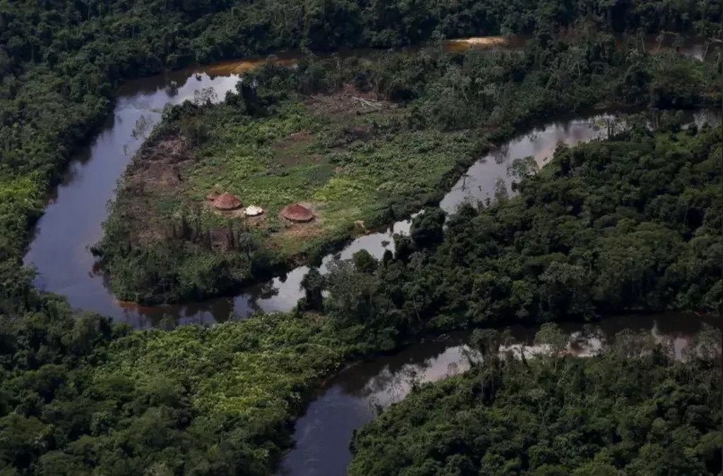 Corrida do ouro na Amazônia: garimpo ilegal ameaça povo Ianomâmi