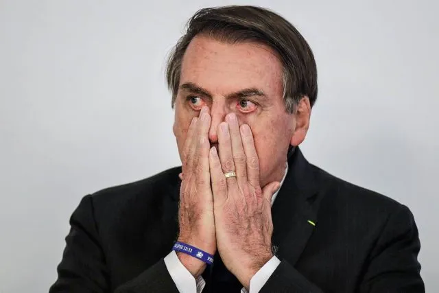 Opinião: graças à sua inépcia política e cognitiva, Bolsonaro está isolado