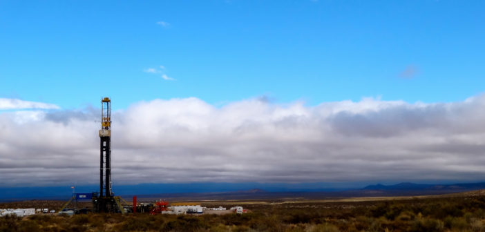 Extração de gás na Argentina causa problema ambiental, denunciam povos indígenas