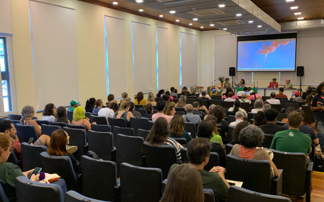 Conferência Livre: resíduos sólidos e emergência climática são debatidos em Porto Alegre